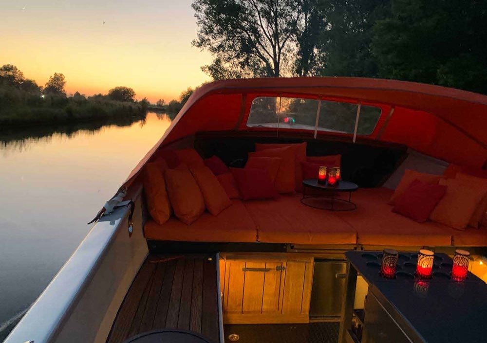 BBQ Boot; Boottocht varen IJsselstein Nieuwegein Utrecht Mamacita